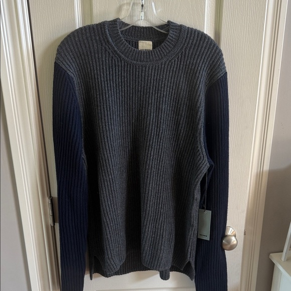 Baldwin Kansas City Gray and Blue Sweater. Size Medium - Picture 1 of 5